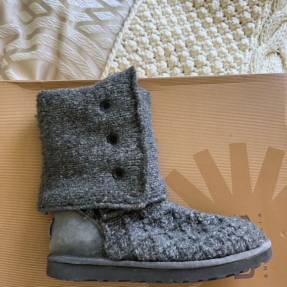 Knit Bailey button uggs - Picture 1 of 5